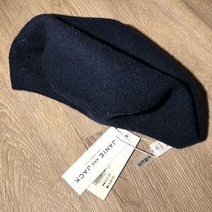 Beret Janie and Jack 4-5 NWT